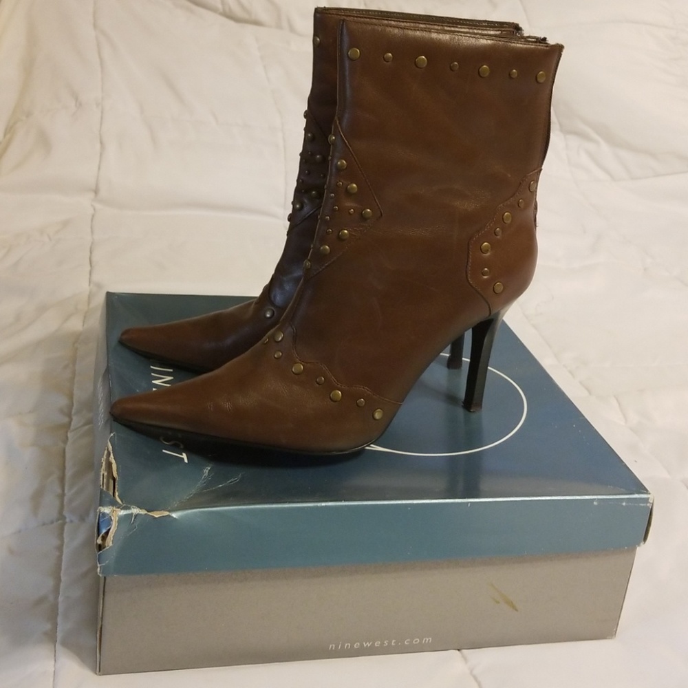 Boots - Picture 2 of 3